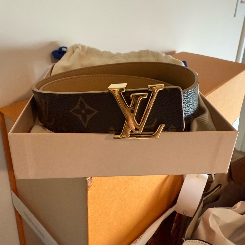 Louis Vuitton Monogram 35mm Reversible Belt with Gold Buckle